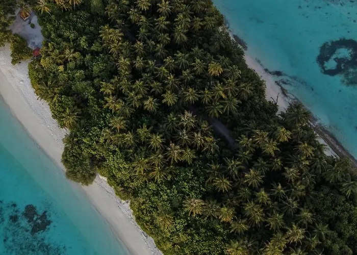 Sun Beach Dhigurah